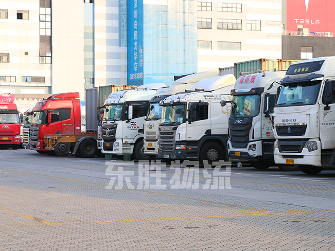 中港拖車從莆田到香港貨運，莆田運輸?shù)较愀?價格優(yōu)，時效快！
