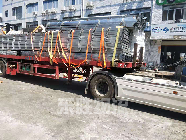 貨物物流到香港流程；發(fā)香港貨運公司，中港平板車運輸案例圖
