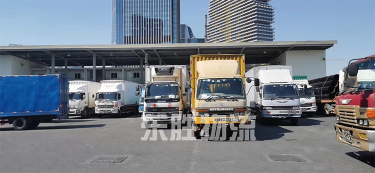 香港進(jìn)口貨物也要繳納增值稅，深圳到香港運輸車隊